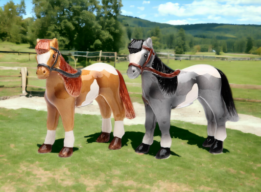 Hand Painted Ceramic Horse Salt & Pepper Shakers, Equestrian Gift, Gift for Him, Gift for Dad, Kitchen Décor, Office Decor, Farmhouse Decor