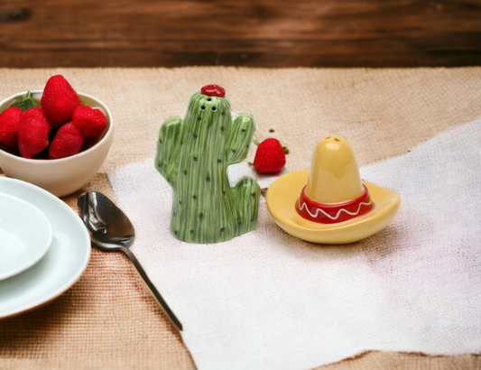 Ceramic Cactus And Sombrero Hat Salt & Pepper Shakers, Home Décor, Gift for Him, Dad, Her, Mom, Kitchen Décor, Mexican Decor