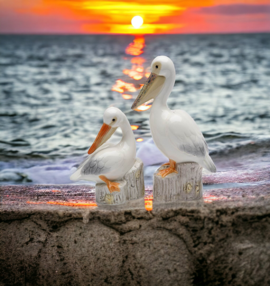 Ceramic Pelican Birds Salt & Pepper Shakers, Home Décor, Gift for Her, Gift for Mom, Kitchen Décor, Birdwatcher Gift