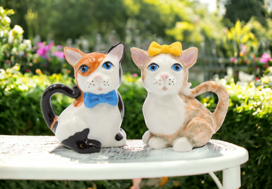 Hand Painted Ceramic Cats Salt And Pepper Shakers, Home Décor, Gift for Her, Gift for Mom, Kitchen Décor, Cat Lovers Gift, Pet Loss Gift