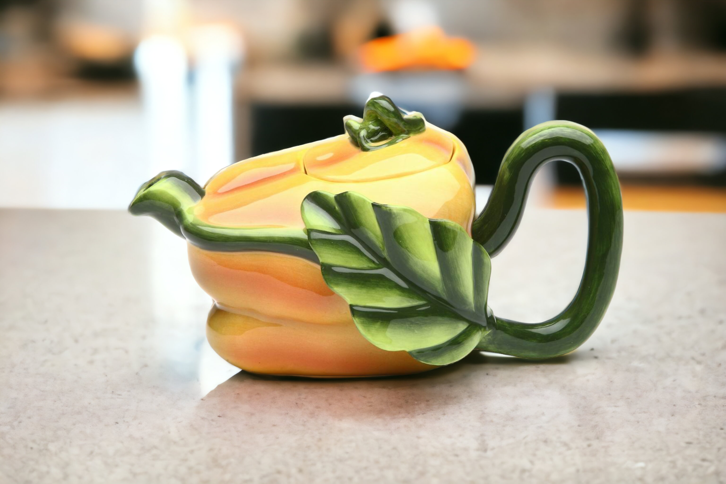 Ceramic Yellow Pepper Teapot, Gift for Her, Gift for Mom, Tea Party Décor, Café Décor, Farmhouse Kitchen Décor