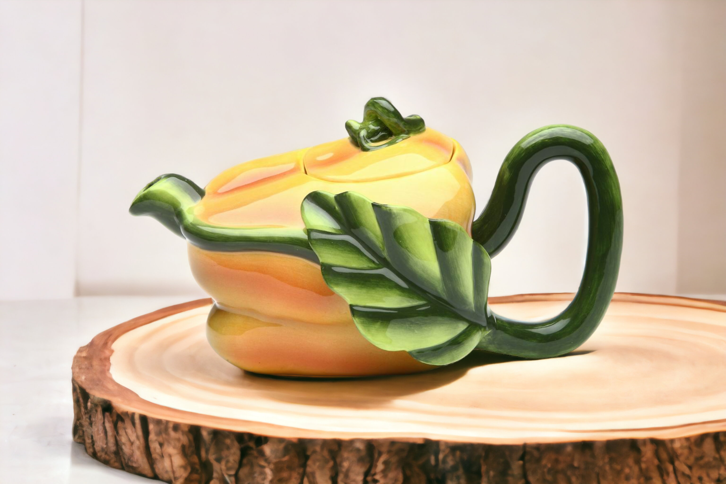 Ceramic Yellow Pepper Teapot, Gift for Her, Gift for Mom, Tea Party Décor, Café Décor, Farmhouse Kitchen Décor