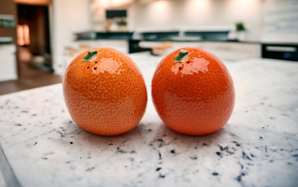 Hand Painted Ceramic Orange Salt & Pepper Shakers, Home Décor, Gift for Her, Gift for Mom, Kitchen Décor, Farmhouse Décor