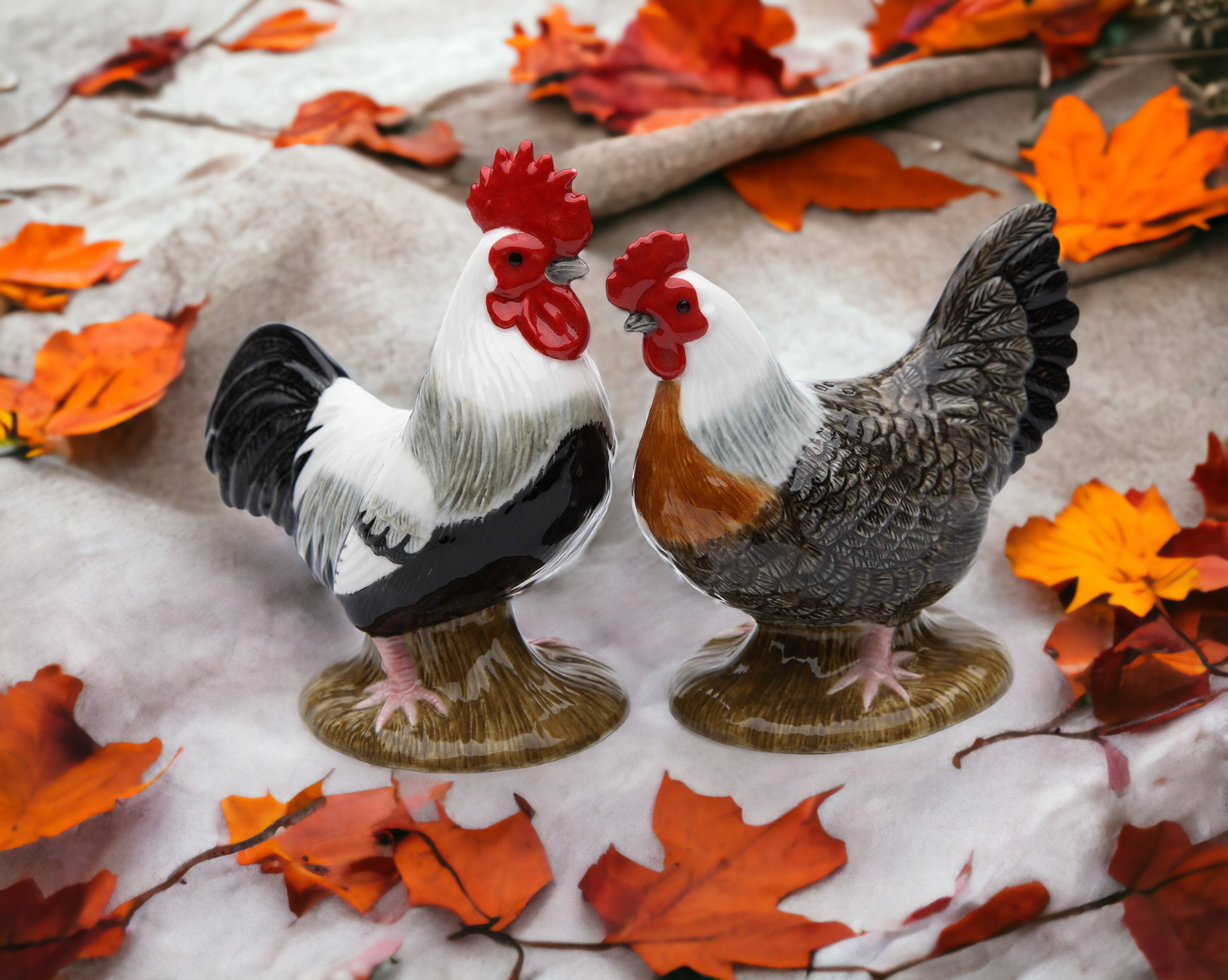 Ceramic Black and White Rooster Salt & Pepper Shakers, Home Décor, Gift for Her, Gift for Mom, Kitchen Décor, Farmhouse Decor