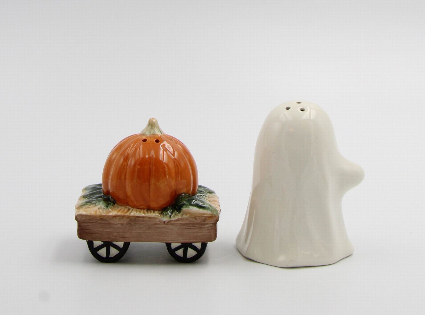 Ceramic Casper the Ghost And Pumpkin Wagon Halloween Salt And Pepper Shakers, Gift for Her or Mom, Kitchen Décor, Fall Décor