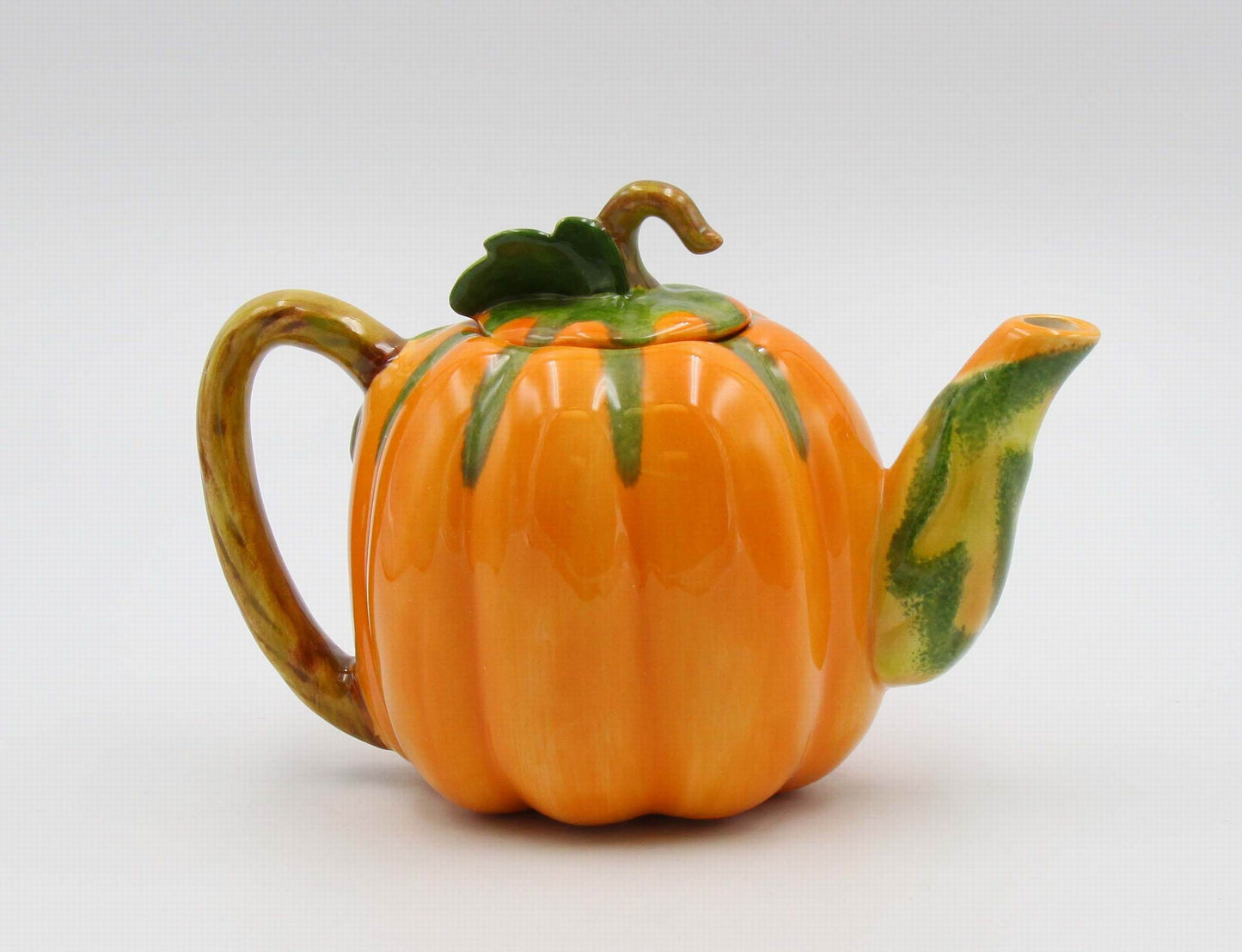 Ceramic Pumpkin Teapot for Pumpkin Spice Lovers, Gift for Her, Gift for Mom, Tea Party Décor, Café Décor, Fall Thanksgiving Decor