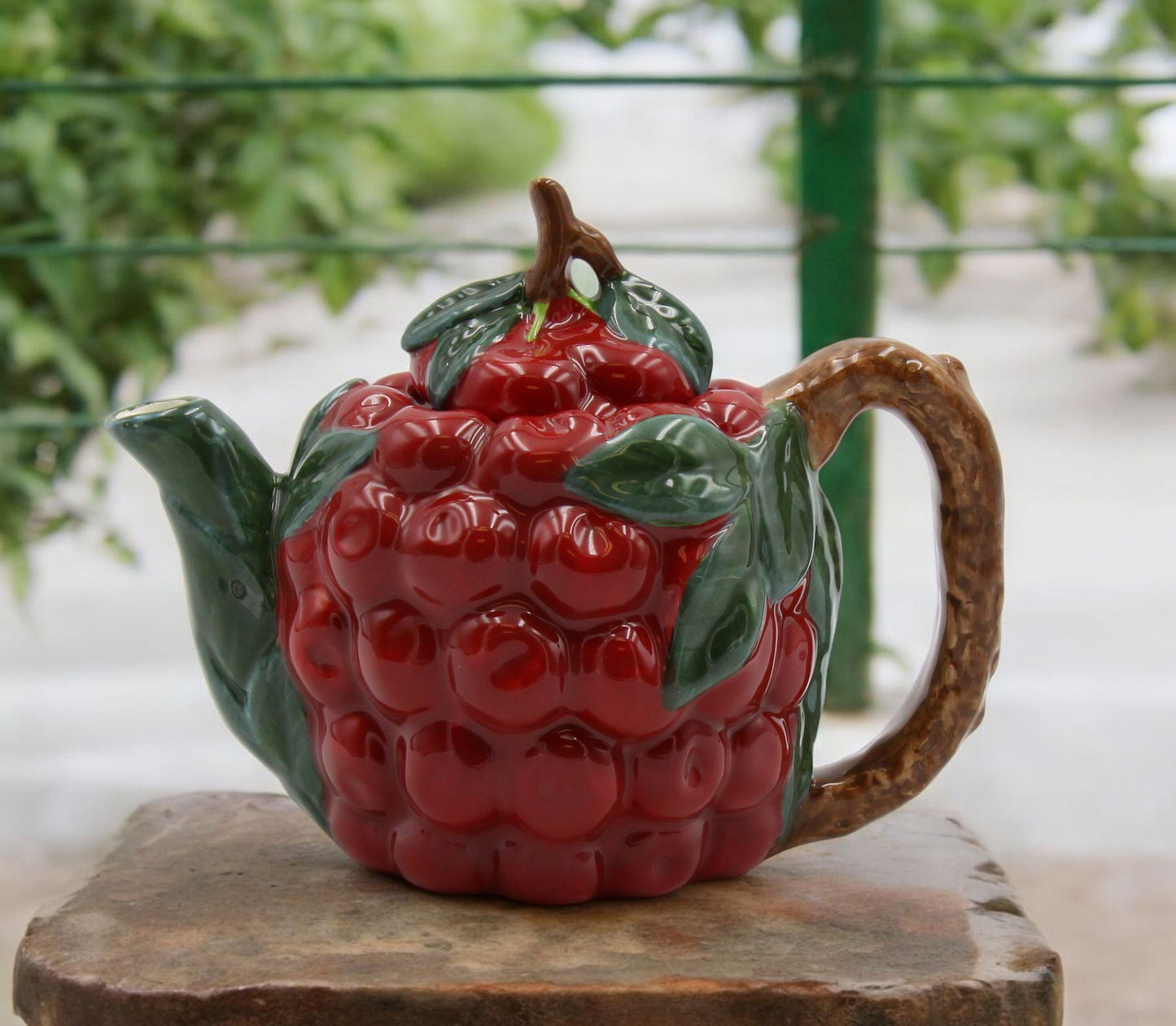 Ceramic Cherry Teapot, Afternoon Tea, Gift for Her, Gift for Mom, Kitchen Decor, Cafe Decor