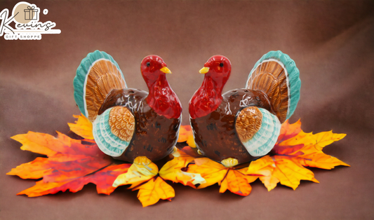 Ceramic Thanksgiving Turkey Salt And Pepper Shakers, Home Décor, Gift for Her, Gift for Mom, Kitchen Décor, Fall Décor, Thanksgiving Décor