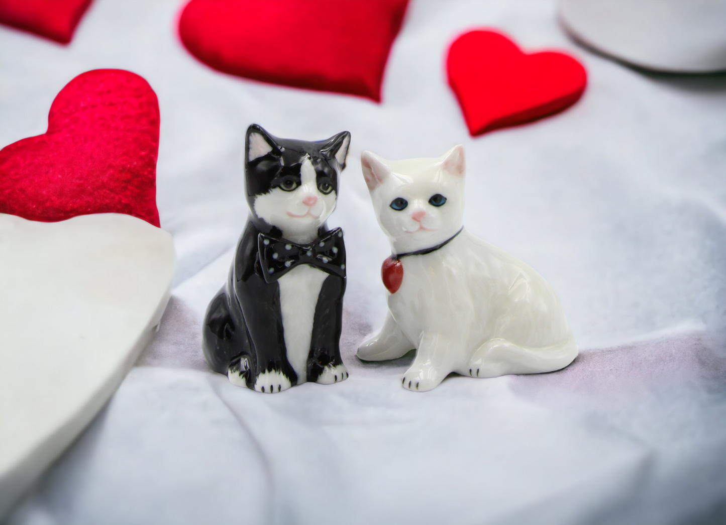 The Purr-fect Couple: Ceramic Valentine's Day Cats Salt And Pepper Shakers, Home Décor, Gift for Her or Mom, Kitchen Décor, Cat Lovers Gift