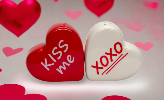 Ceramic Kiss Me And XOXO Heart Shaped Salt And Pepper, Gift for Her, Gift for Mom, Kitchen Décor, Valentine’s Day Décor, Romantic Décor