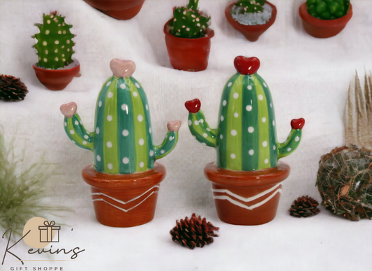 Ceramic Cactus with Hearts Salt and Pepper Shakers, Home Décor, Gift for Her, Gift for Mom, Kitchen Décor, Valentines Décor, Romantic Décor