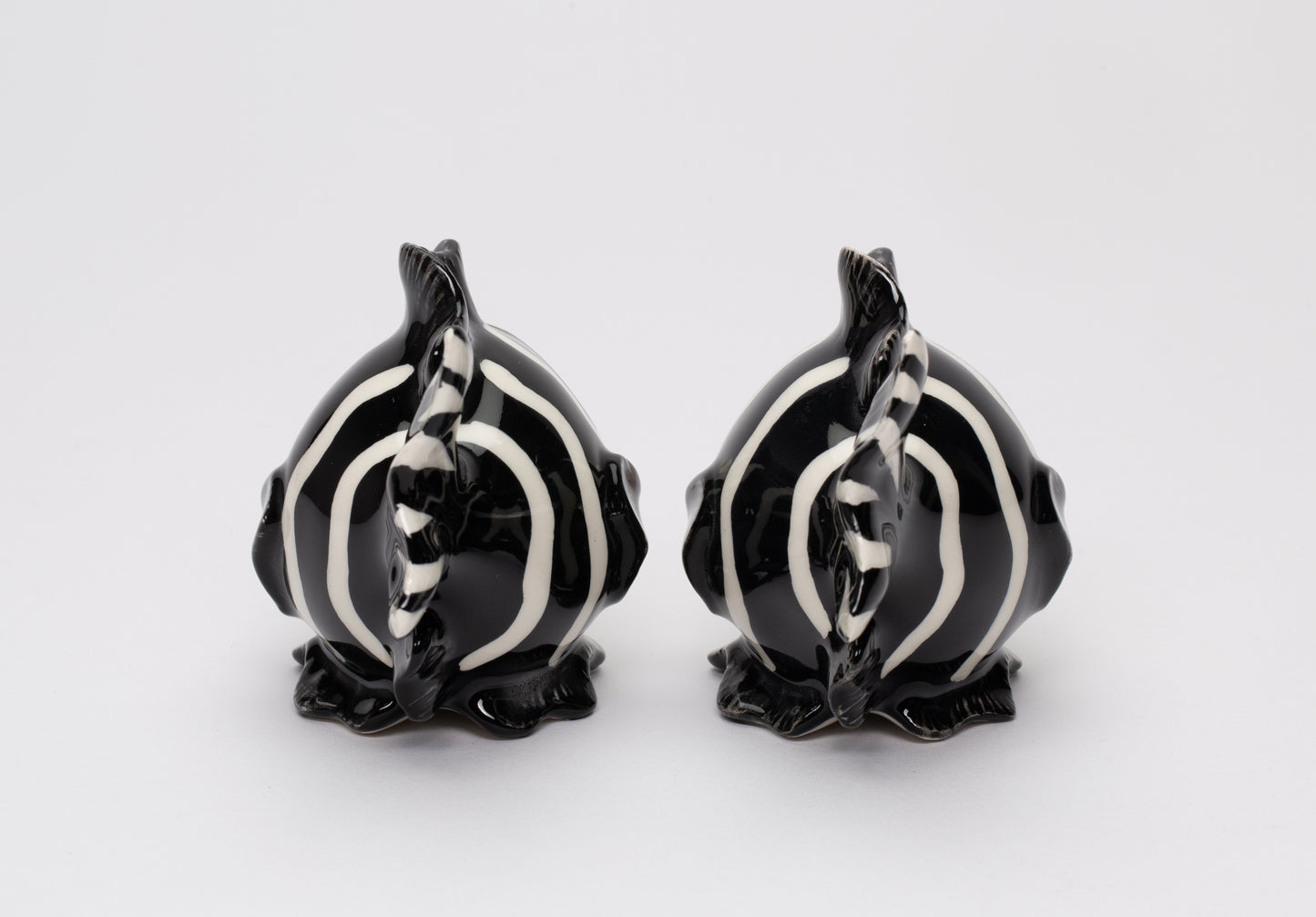 Ceramic Black and White Fish Salt and Pepper Shakers, Home Décor, Gift for Her, Gift for Mom, Kitchen Décor