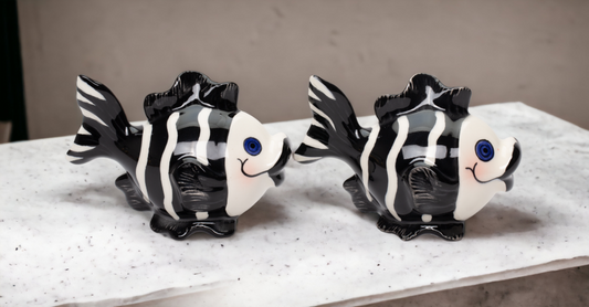 Ceramic Black and White Fish Salt and Pepper Shakers, Home Décor, Gift for Her, Gift for Mom, Kitchen Décor