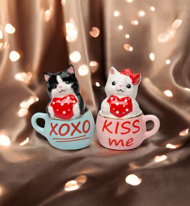 Ceramic Valentine Teacup Cat Salt and Pepper Shakers, Cat Lovers' Gift, Gift for Her, Valentine's Day Decor