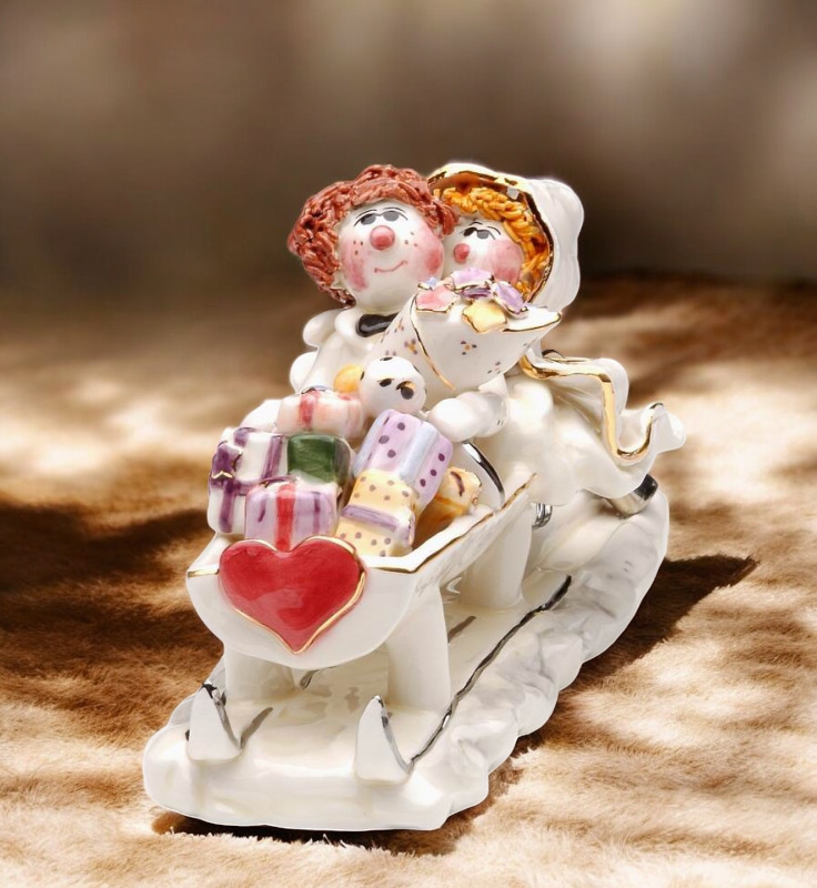 Ceramic Jewish Bride & Groom Sleigh: "Just Married", Wedding Decor, Gift for New Couple