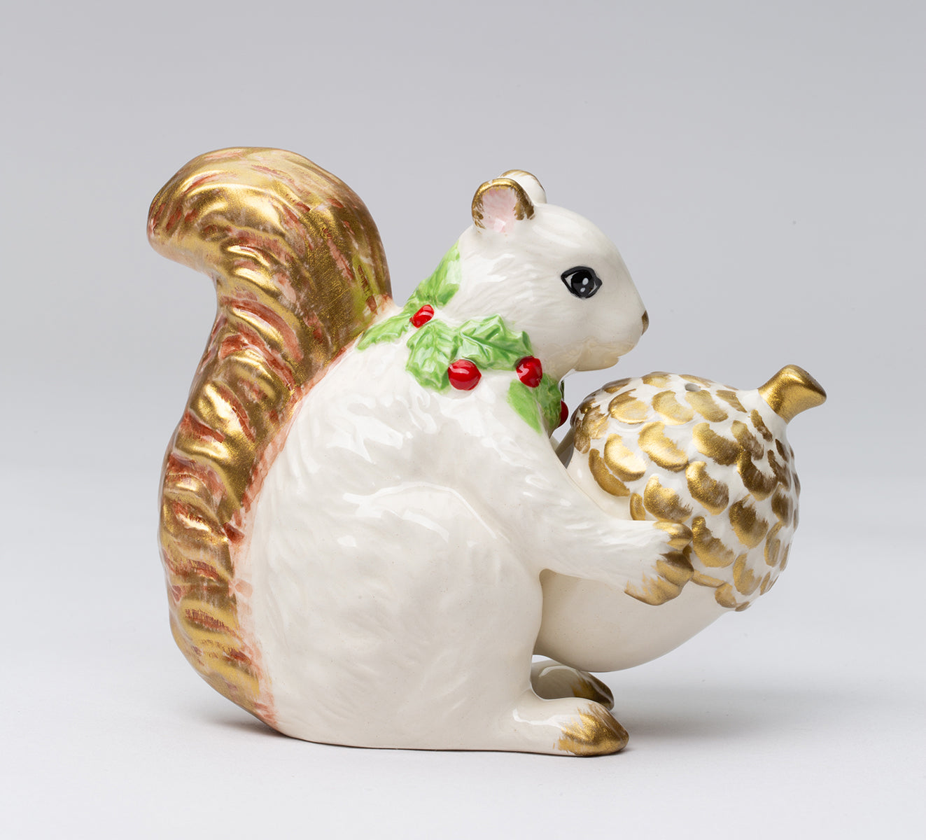 Holiday Squirrel With Acorn Ceramic Salt And Pepper Shakers, Christmas Decor, Thanksgiving Decor, Gift for Mom