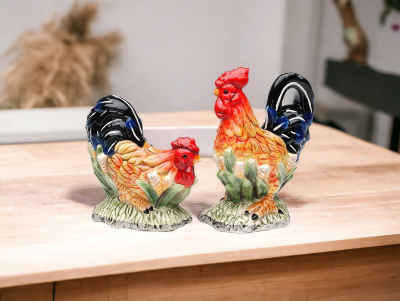 The Happy Farm: Ceramic Rooster Salt & Pepper Shakers, Home Décor, Gift for Her, Gift for Mom, Kitchen Décor, Farmhouse Decor