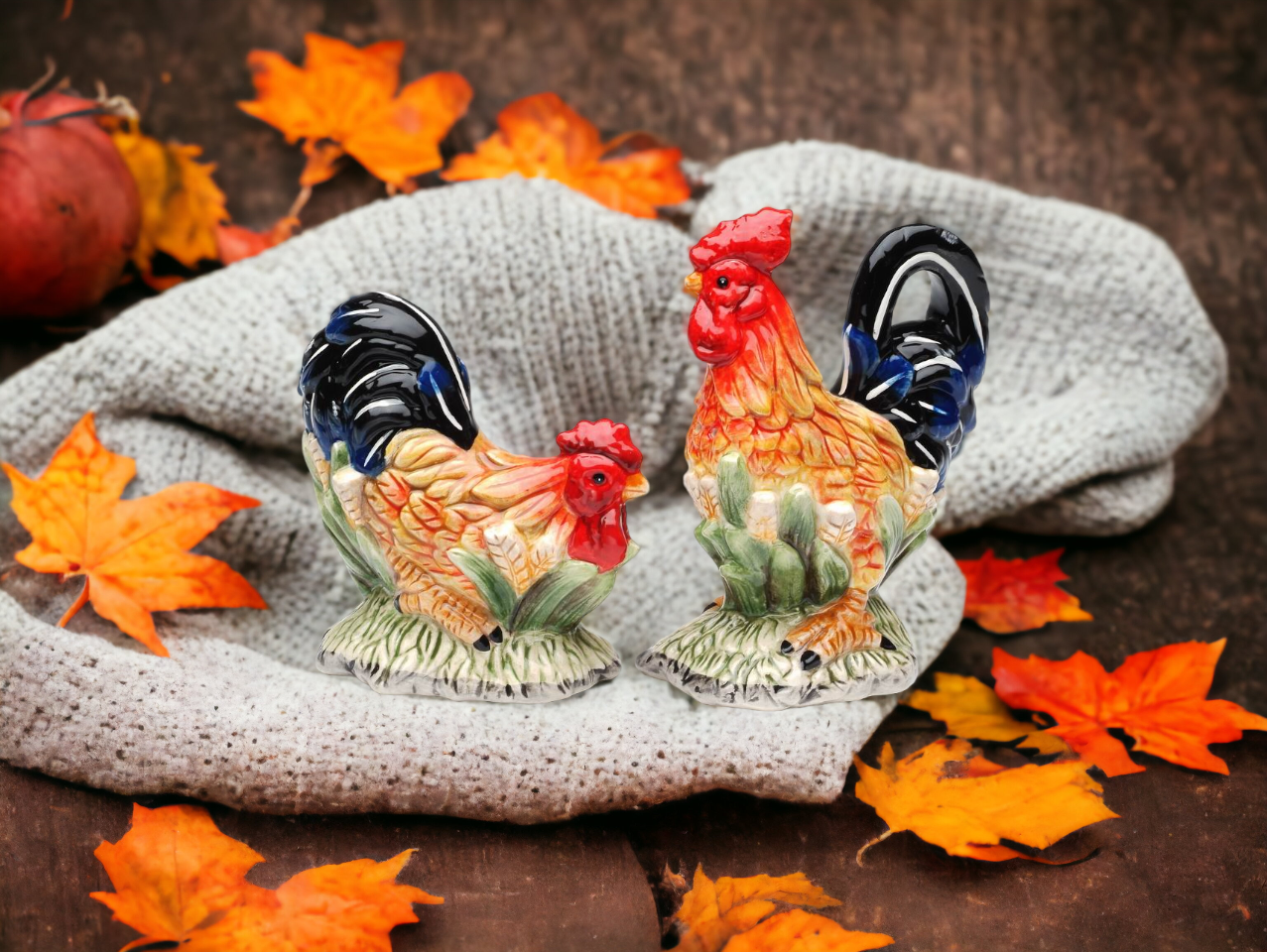 The Happy Farm: Ceramic Rooster Salt & Pepper Shakers, Home Décor, Gift for Her, Gift for Mom, Kitchen Décor, Farmhouse Decor