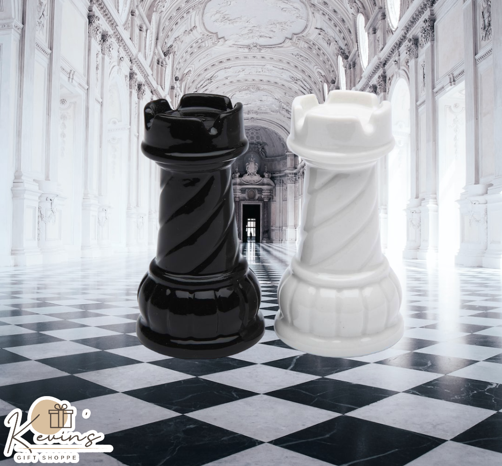 Queen and King Chess Pieces Ceramic Salt and Pepper Shaker Set : :  Home