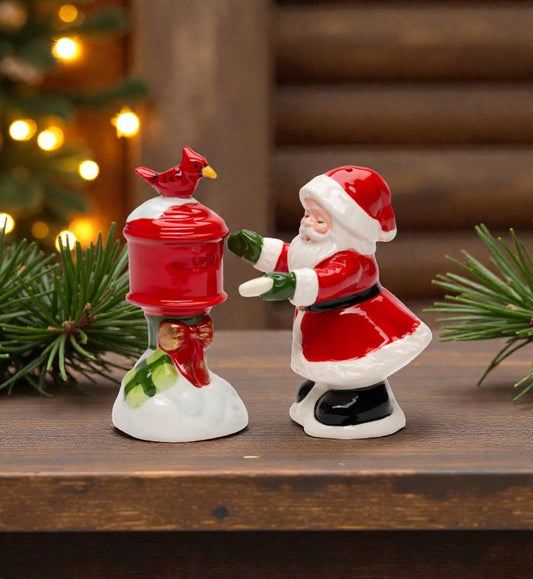 Ceramic Christmas Santa Got Mail Salt and Pepper Shakers, Christmas Table Decor, Gift for Mailman