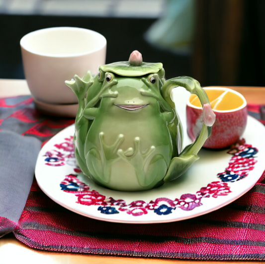 Ceramic Frog Teapot, Gift for Her, Gift for Mom, Tea Party Décor, Café Décor, Farmhouse Decor, Cottagecore