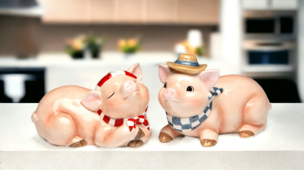 Ceramic Cowboy Pigs Salt & Pepper Shakers, Home Décor, Gift for Her, Gift for Mom, Kitchen Décor, Farmhouse Décor