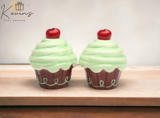 Ceramic Green Cupcake Salt & Pepper Shakers, Home Décor, Gift for Her, Gift for Mom, Kitchen Décor, Bakery Décor, Café Décor