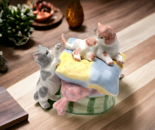 Ceramic Two Kittens Playing on Pillow Music Box, Home Décor, Gift for Her, Gift for Mom, Kitchen Décor, Cat Lovers Gift, Pet Loss Gift