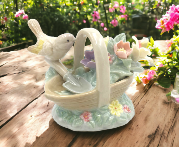 Ceramic Goldfinch Bird With Floral Basket Figurine, Home Décor, Gift for Her, Gift for Mom, Kitchen Décor, Birdwatcher Gift, Vintage Decor