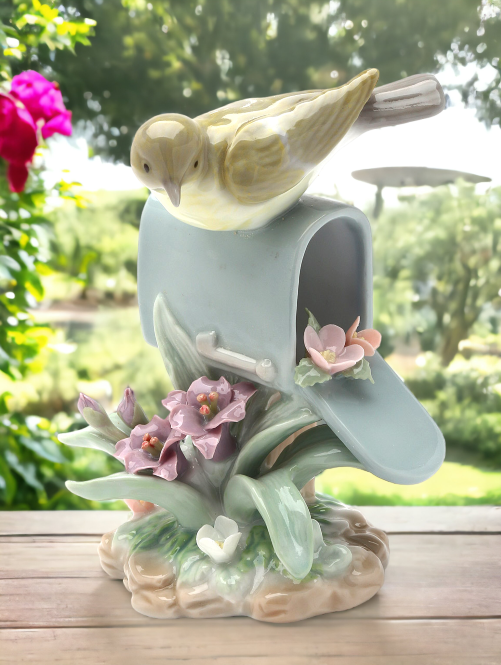 Ceramic Warbler Bird On Mailbox, Home Décor, Gift for Her, Gift for Mom, Kitchen Décor, Birdwatcher Gift, Vintage Decor