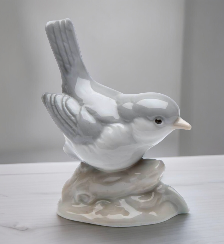 Ceramic Gray Bird Figurine, Gift for BIrdwatcher, Gift for Her, Gift for Mom, Home Decor