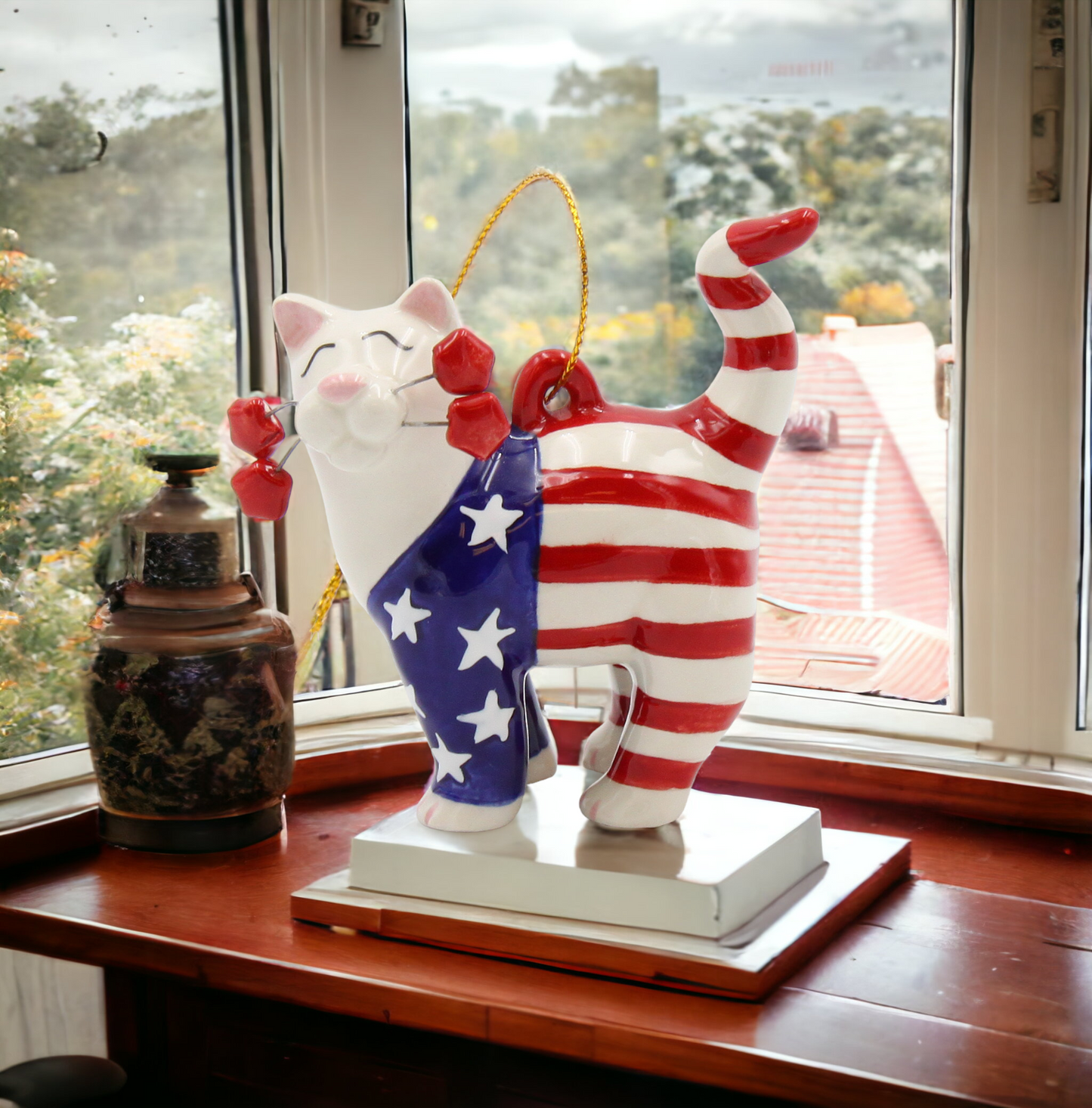 Ceramic Patriotic Cat Ornament, Home Décor, Patriot Gift, Gift for Mom, Gift for Dad, Independence Day Décor, July 4th