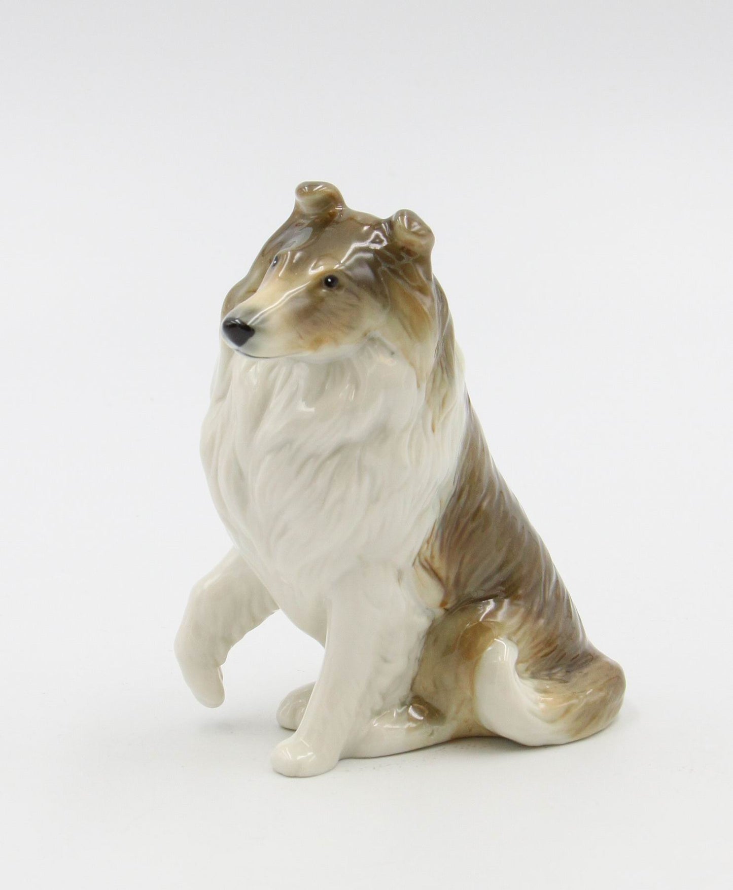 Border Collie figurine side profile showing painted detail