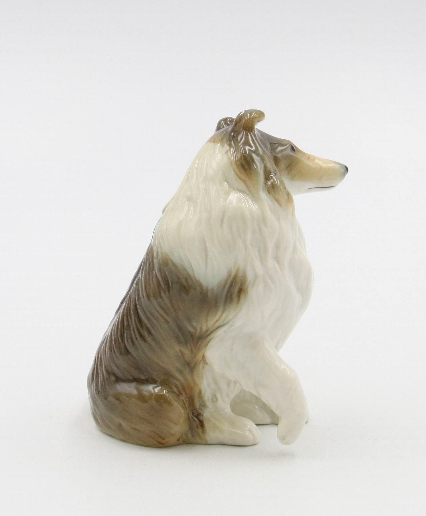 Border Collie figurine side profile showing painted detail