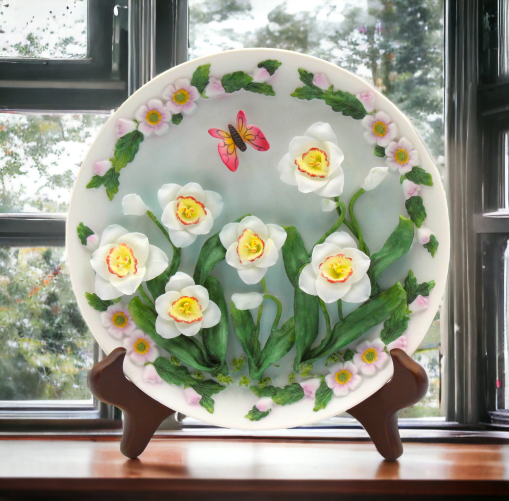 Butterfly with Narcissus Flowers Decor Plate and Stand Home Décor Gift for Her Gift for Mom Kitchen Décor Vintage Decor