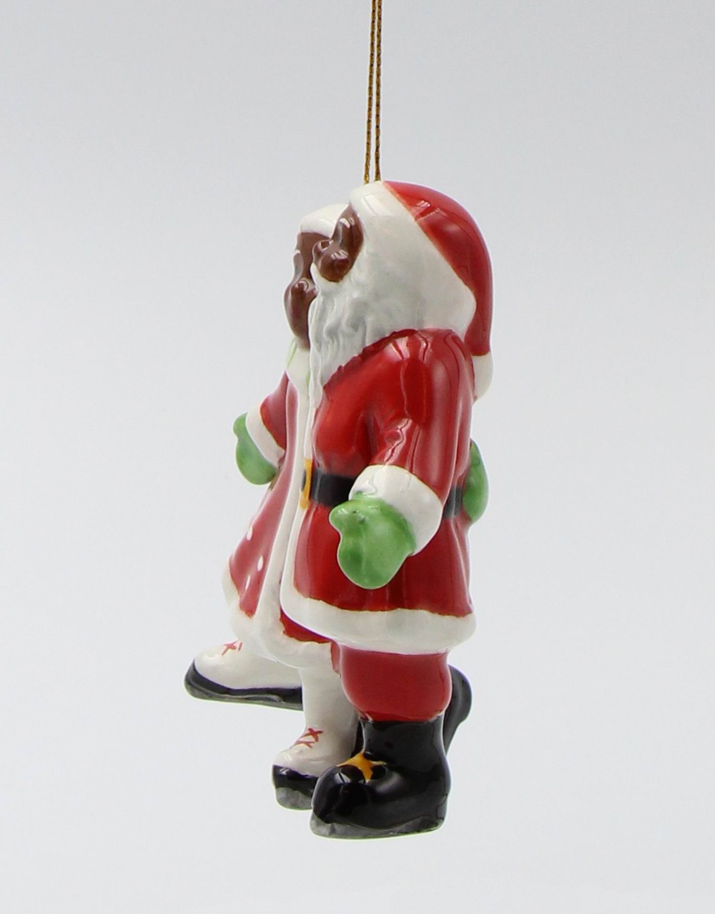 Ceramic African American Santa And Mrs. Claus Ice Skating Ornament Gift for Her Mom Him Dad Christmas tree Décor Wall