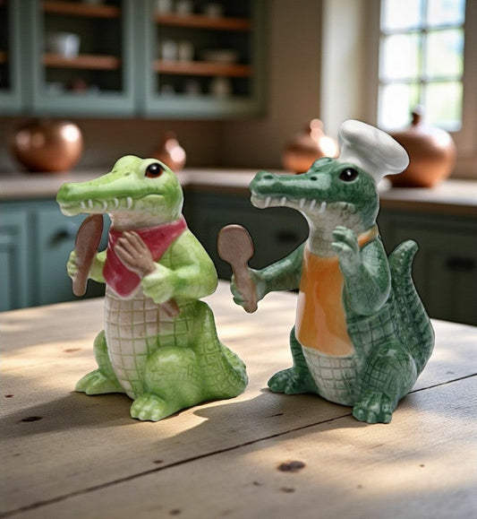 Ceramic Alligator Crocodile Chef Salt & Pepper Shakers Gift for Her or Mom Gift for Him Gift for Dad Kitchen Décor Gift