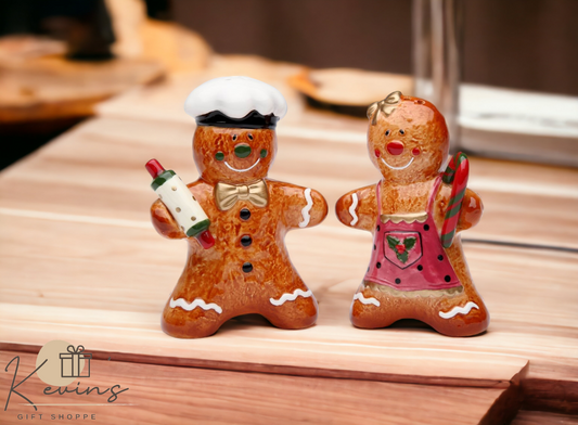 Ceramic Baking Gingerbread Salt & Pepper Shakers Home Décor Gift for Her Gift for Mom Kitchen Décor Bakery Décor Café