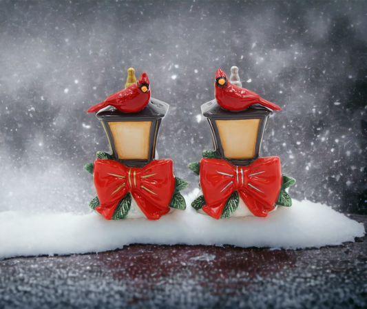 Ceramic Cardinal Bird on Lamp Post Christmas Decor Salt And Pepper Shakers Home Décor Gift for Her Gift for Mom Kitchen