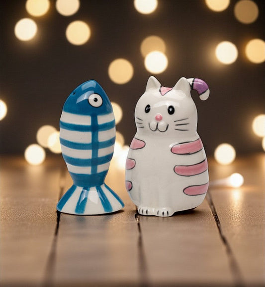 Ceramic Cat & Fish Salt and Pepper Shakers Cat Lover Gift Kitchen Decor Gift for Her - Salt & Pepper Shakers