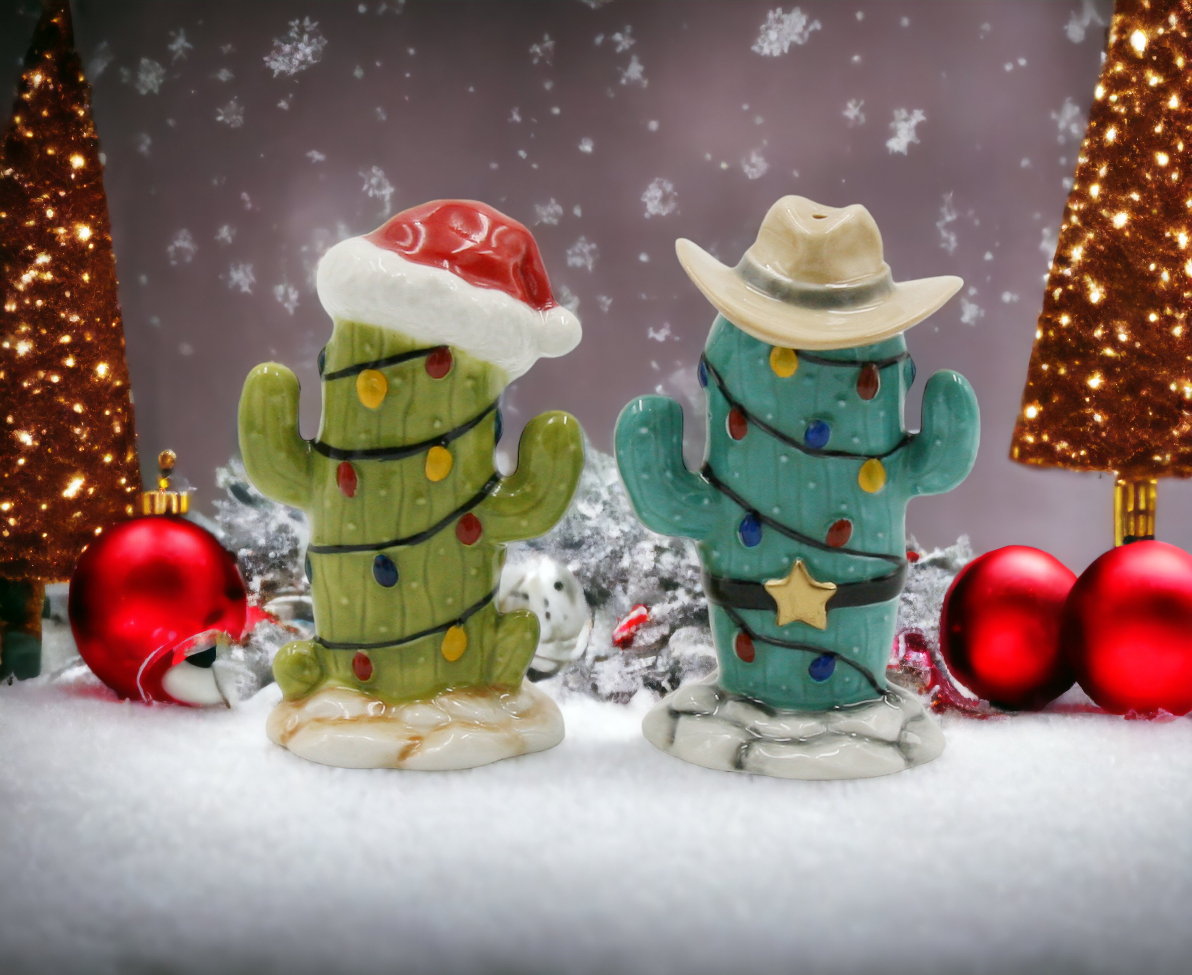Ceramic Christmas Cactus Salt And Pepper Shakers Home Décor Gift for Her Gift for Mom Kitchen Décor Christmas Décor