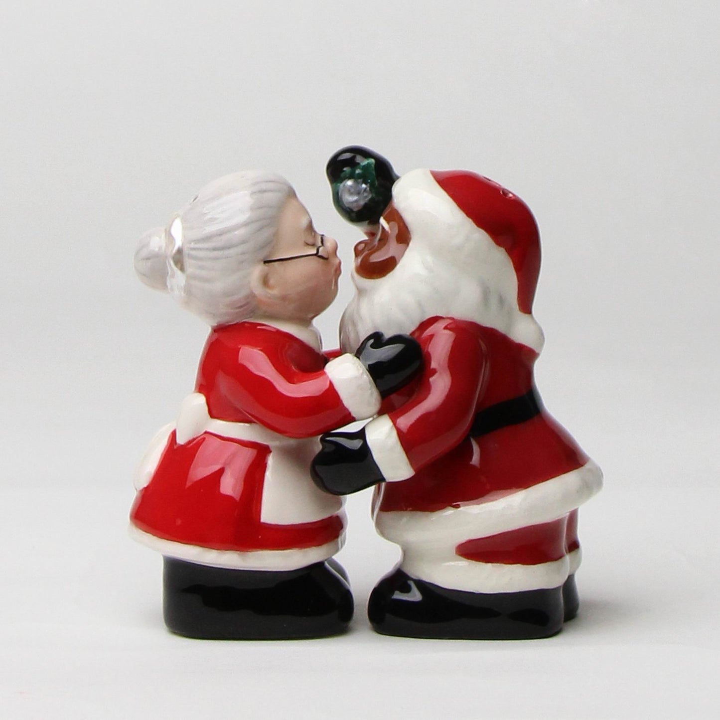 Ceramic Christmas Decor Interracial Santa and Mrs. Claus Salt and Pepper Shakers Home Décor Gift for Her Gift for Mom