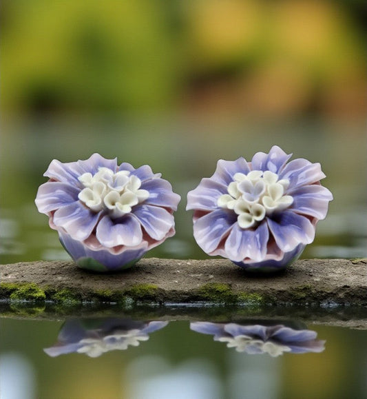 Ceramic Dahlia Flower Salt & Pepper Shakers Home Décor Gift for Her Gift for Mom Kitchen Décor Dining Table Décor
