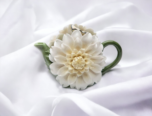 Ceramic Daisy Flower Teapot Gift for Her Gift for Mom Tea Party Décor Café Décor Spring Kitchen Decor - teapot