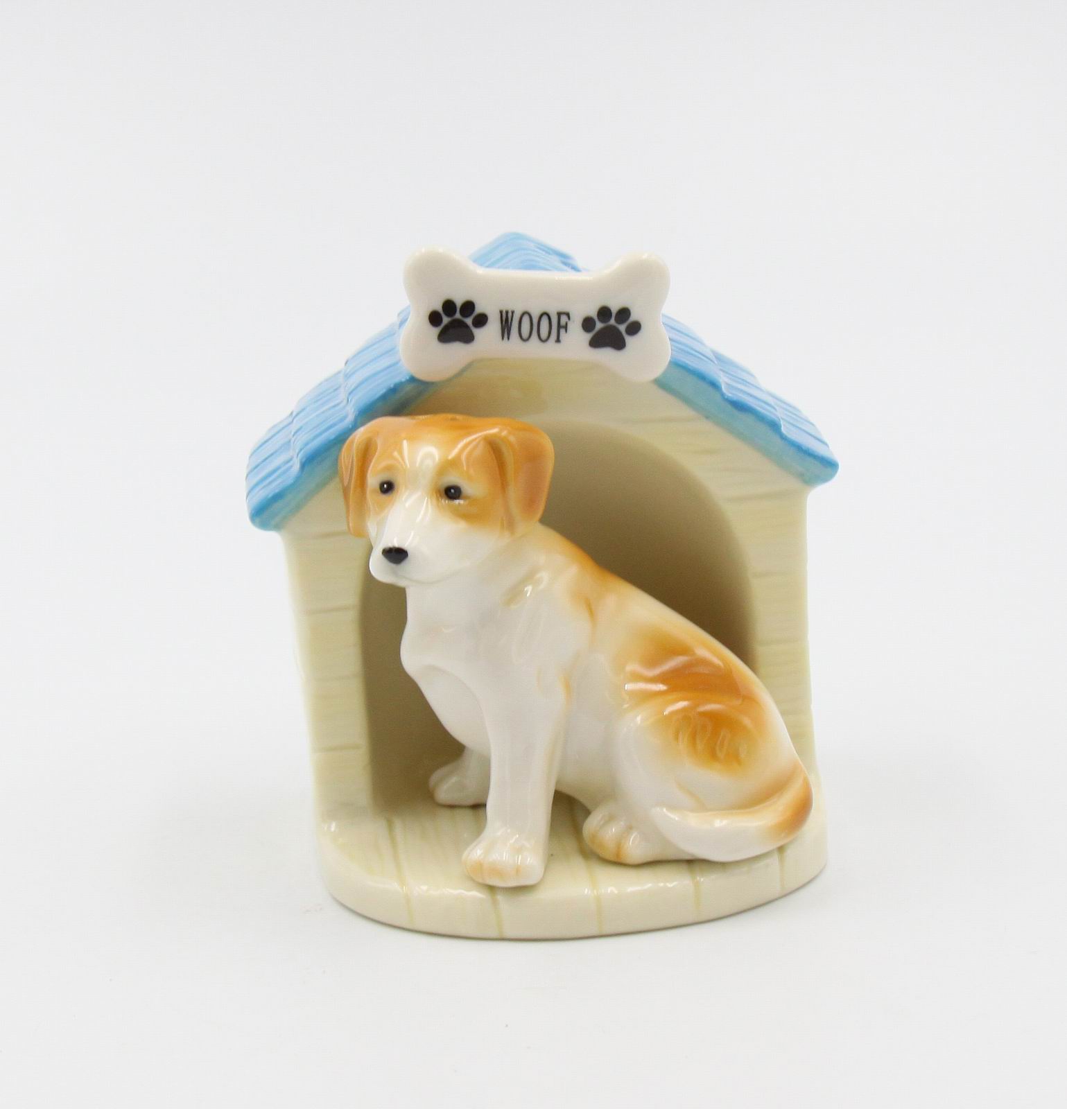 Beagle With Doghouse Salt And Pepper Shakers - kevinsgiftshoppe