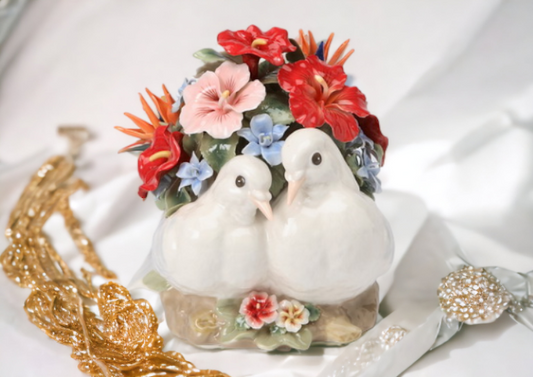 Ceramic Doves with Flowers Music Box Home Décor Gift for Her Gift for Mom Kitchen Décor Birdwatcher Gift Wedding Gift