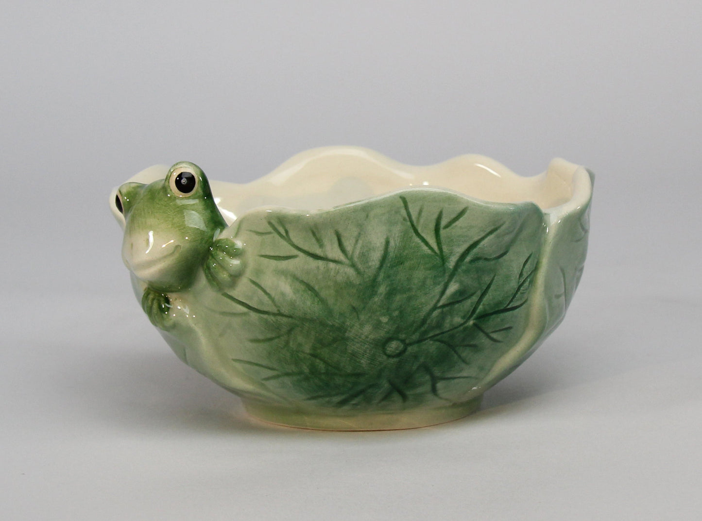 Ceramic Frog in Lily Pad Candy Bowl Home Décor Gift for Her Mom Spring Décor Cottagecore Nature Lover Gift - Bowls