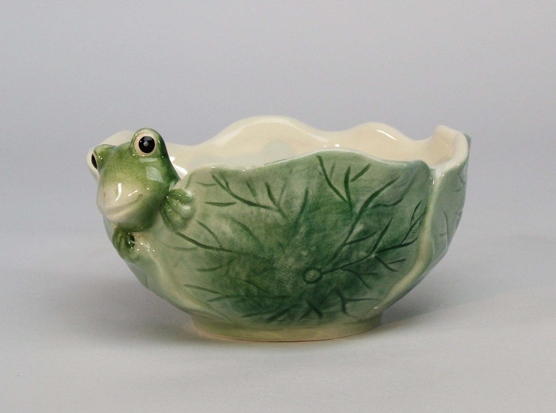 Ceramic Frog in Lily Pad Candy Bowl Home Décor Gift for Her Mom Spring Décor Cottagecore Nature Lover Gift - Bowls