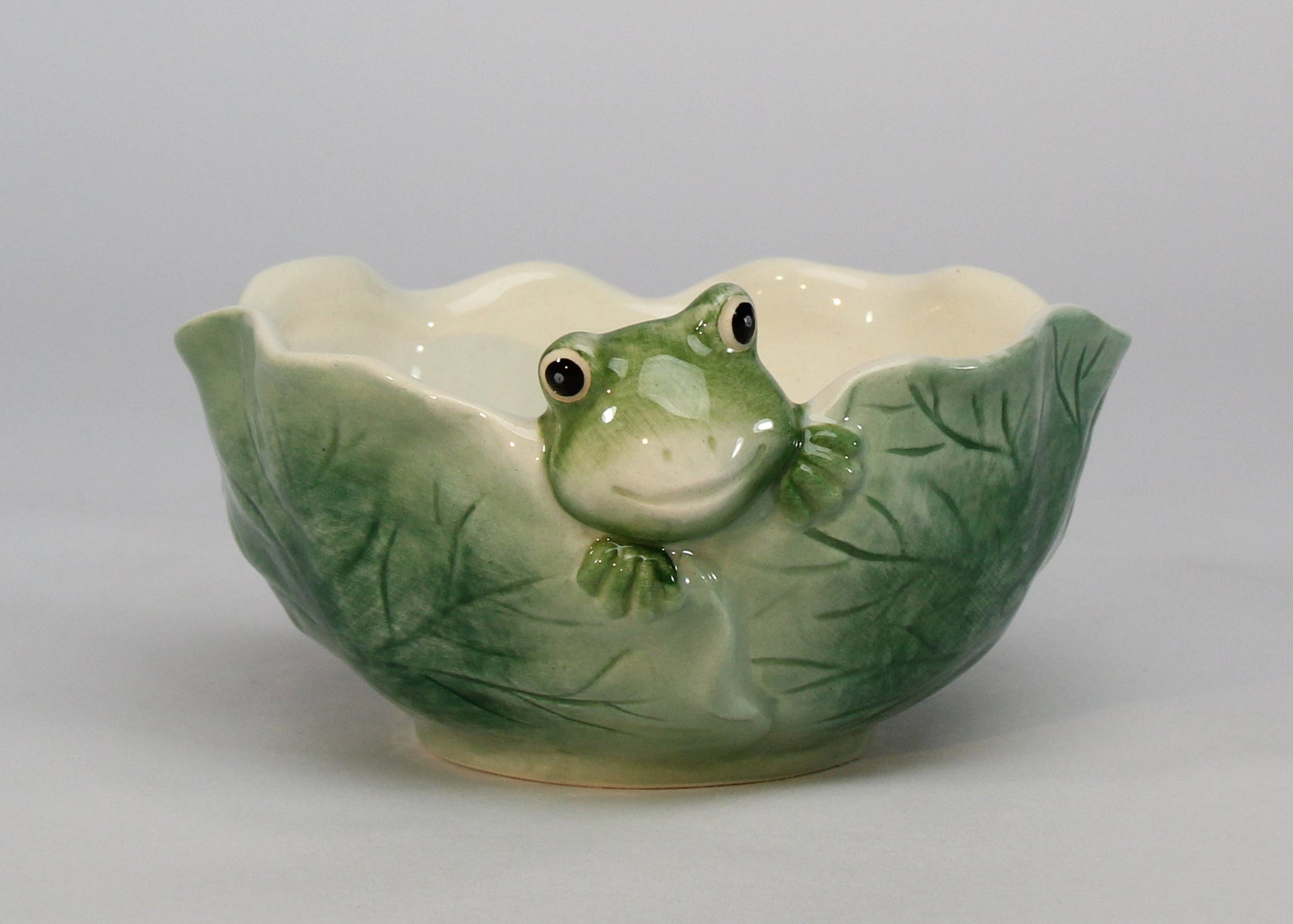 Ceramic Frog in Lily Pad Candy Bowl Home Décor Gift for Her Mom Spring Décor Cottagecore Nature Lover Gift - Bowls