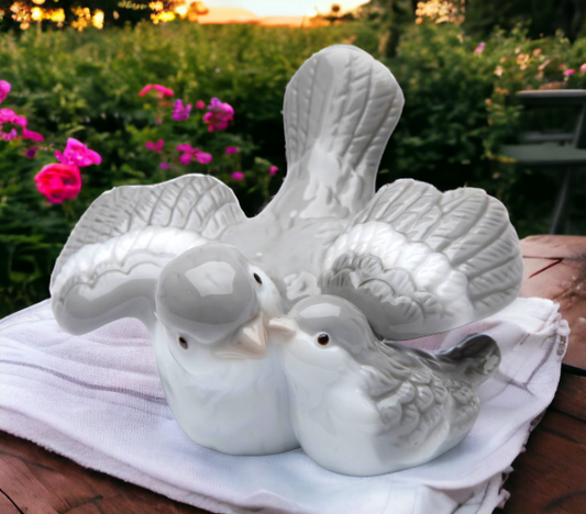 Ceramic Gray Bird Mom With Baby Bird Figurine Home Décor Gift for Her Gift for Mom Kitchen Décor Birdwatcher Gift